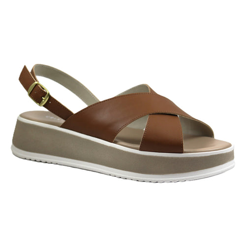 Sandali donna a zeppa con fasce incrociate color caramello, vista frontale – Made in Italy Cristhàlia