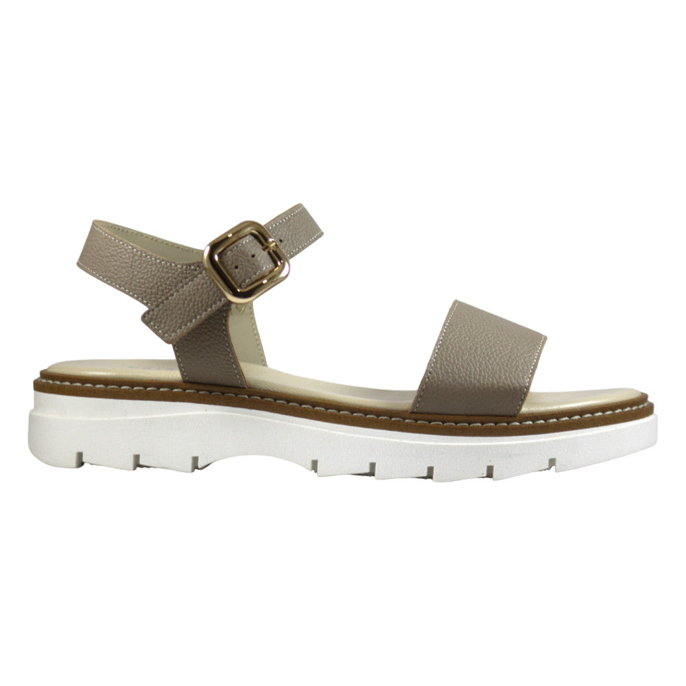 Sandalo donna fascetta larga in pelle tortora con suola chunky – vista laterale – Cristhàlia